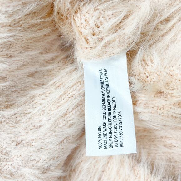 Future Collective Women’s Crewneck Eyelash Sweater Peach Orange Size M - Picture 6 of 6